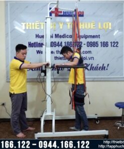 Khung tập đi bằng điện cho người già người tai biến