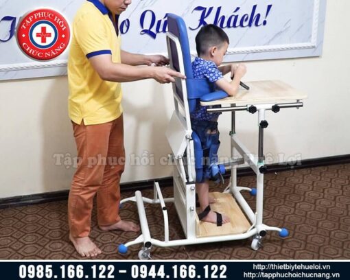 Ghế đa năng tập đứng cho trẻ bệnh lí