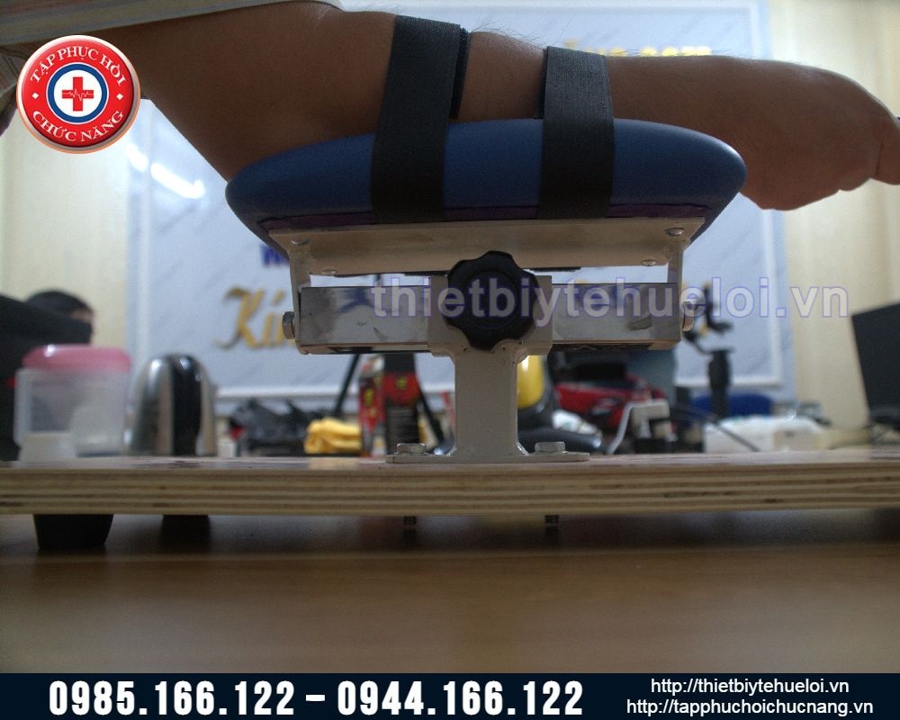 Dụng cụ tập phục hồi chức năng cổ tay