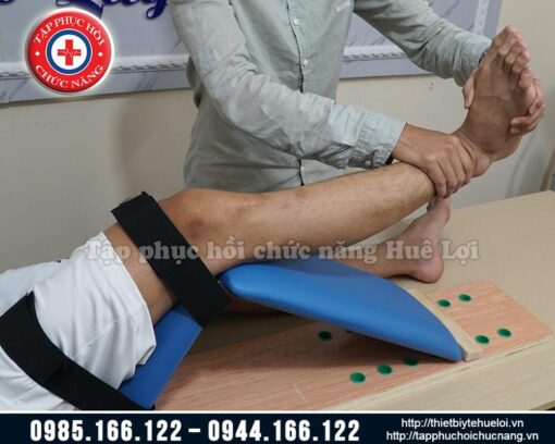 Dụng cụ tập sức mạnh cơ tứ đầu đùi