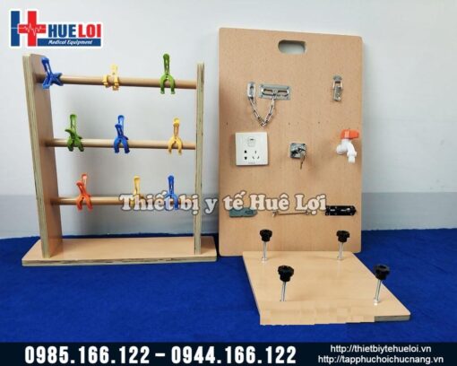 Thiết bị tập luyện các thao tác sinh hoạt cho người tai biến
