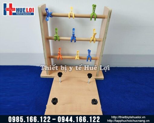 Thiết bị tập luyện các thao tác sinh hoạt cho người tai biến
