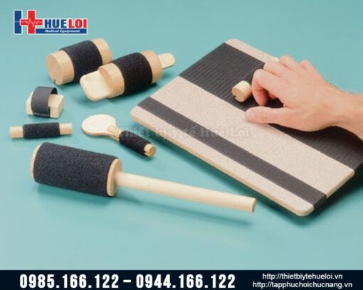 Hộp gỗ tập phục hồi chức năng cổ tay sau chấn thương