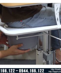 Xe lăn 2 cánh nâng hạ bằng pittong